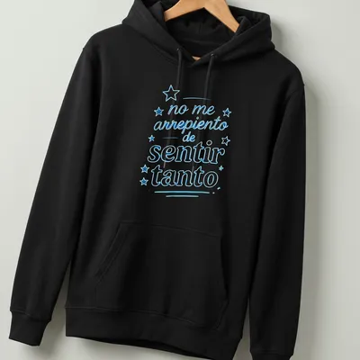 Bold script t-shirt with the phrase 'no me arrepiento de sentir tanto' in blue and white — printed on a unisex hoodie
